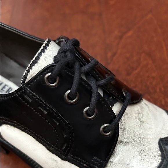 Vintage Wednesday Addams, 90s American Eagle Black and White Oxfords, Size 5.5 - Picture 10 of 16